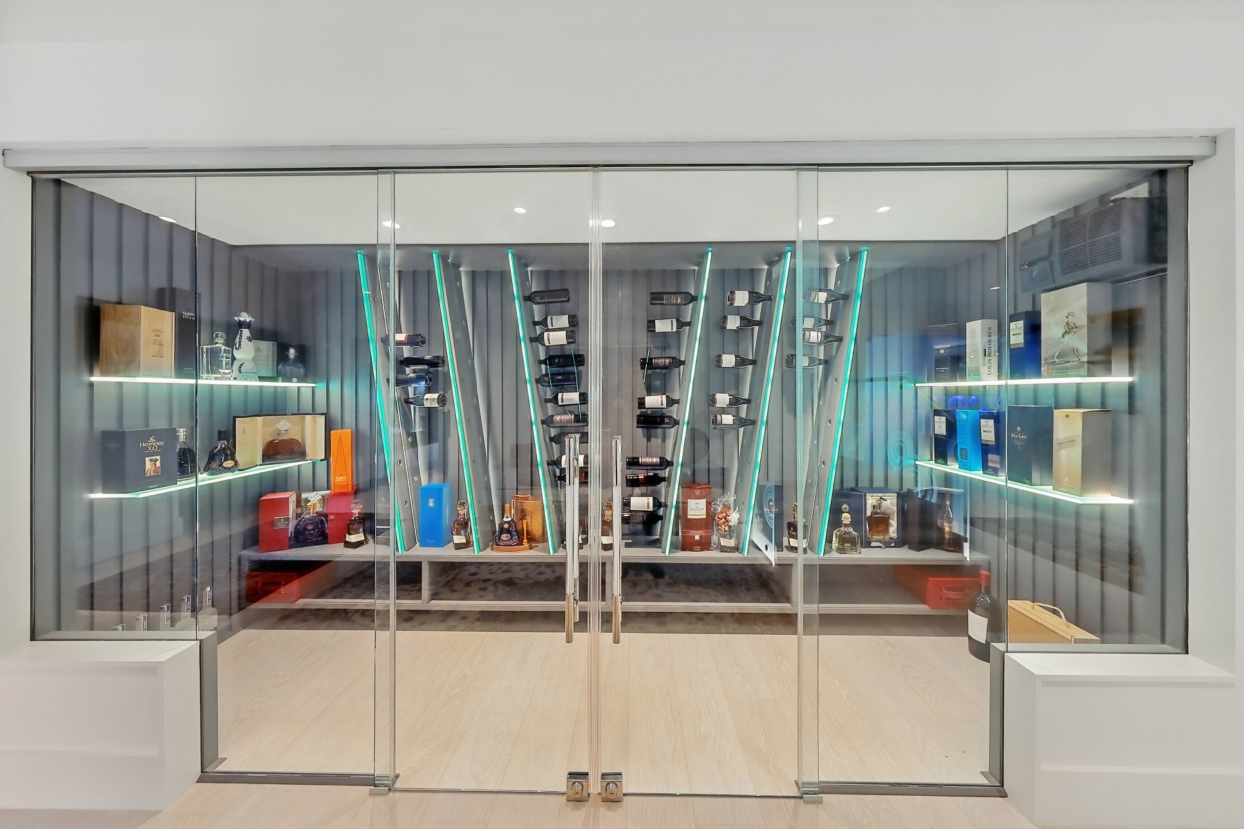  Organized Closet Systems in Coquitlam Homes 